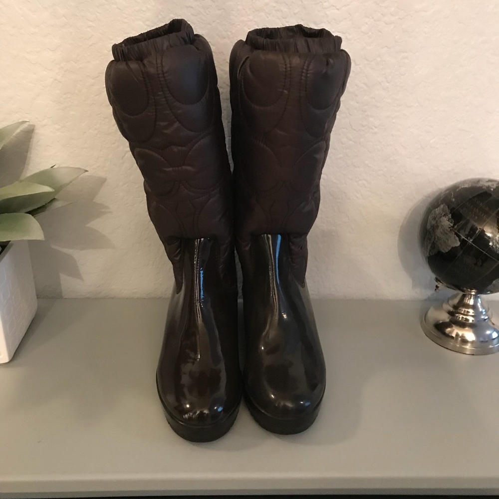 Never Been Worn Brown Coach Winter Boots